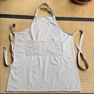 Striped Apron with Pocket Cross Back Ties